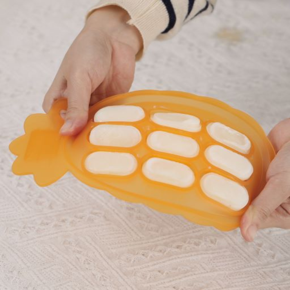 Silicone Pineapple Tray & Food Feeder with Cover Set